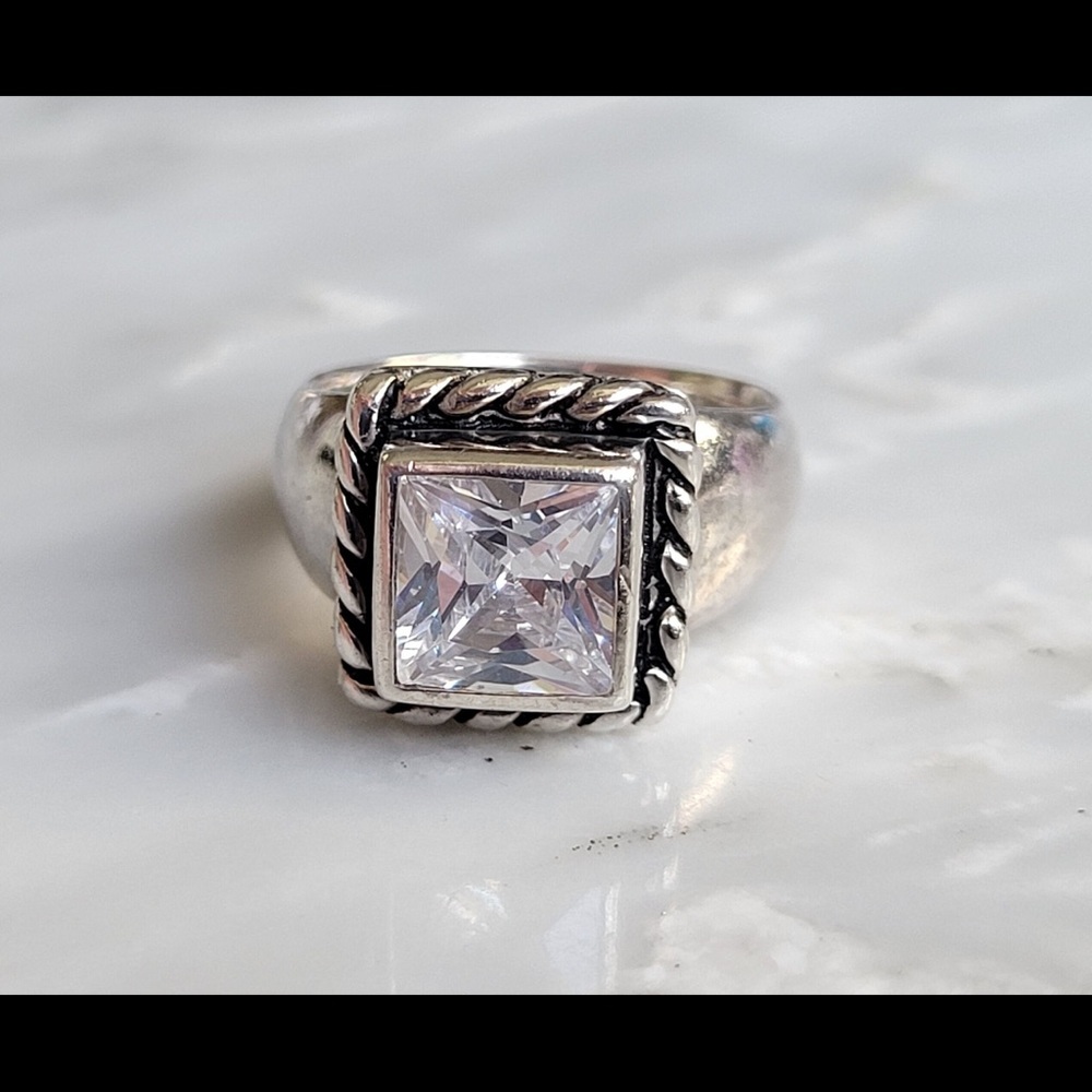 Silpada .925 Sterling Silver ‘Elizabeth’ Ring with CZ clear Stone size 7